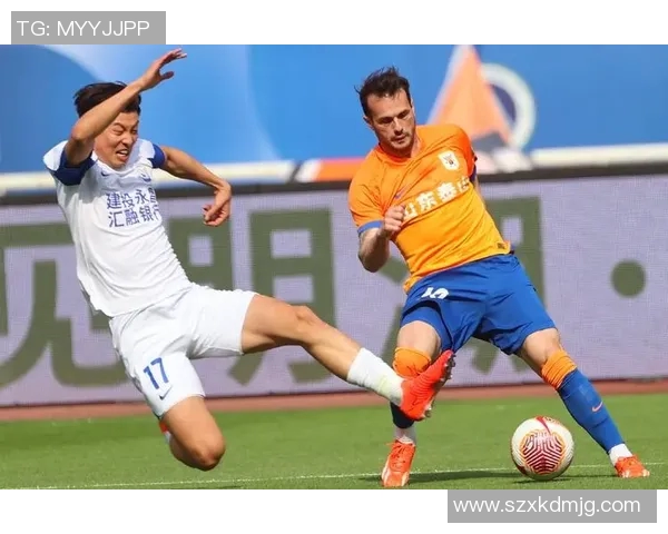 上海绿地与广州恒大激战正酣谁能在中超赛场上笑到最后